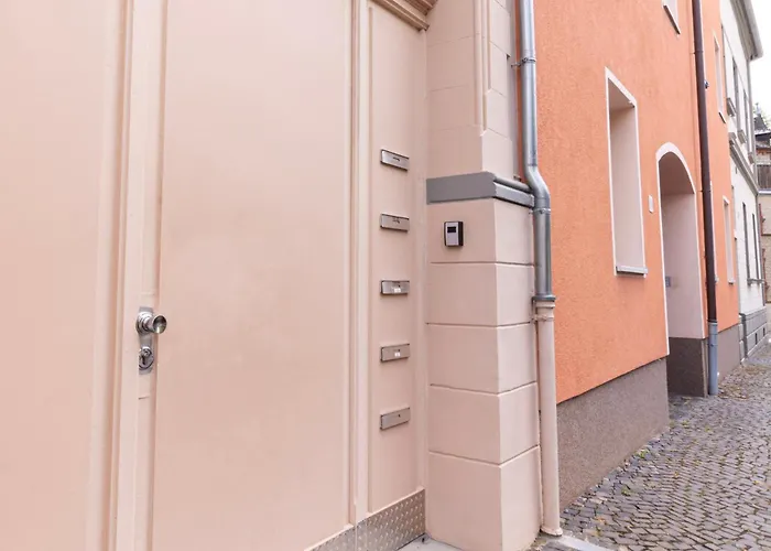 Home-on Ruedesheim Апартаменты Рюдесхайм-на-Рейне